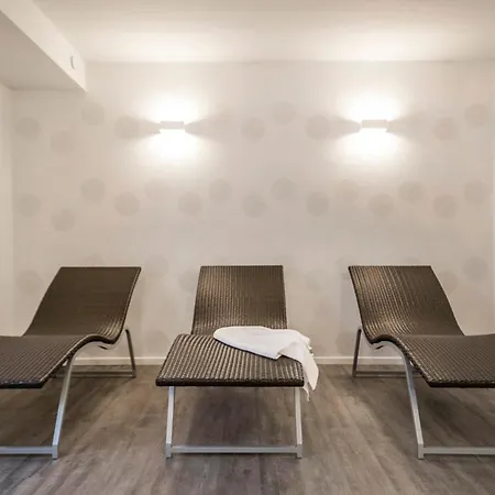 Haus Strandlaeufer 1 3 Buesumer Sprotte דירה *