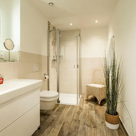 Haus Strandlaeufer 1 3 Buesumer Sprotte Appartement *