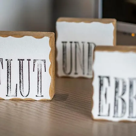 Haus Strandlaeufer 1 3 Buesumer Sprotte Appartement *