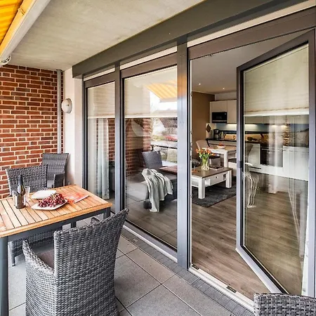 Haus Strandlaeufer 1 3 Buesumer Sprotte Appartement Büsum